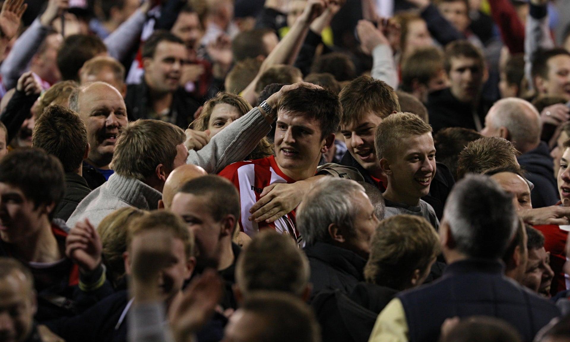 拉塞爾考慮 拉塞爾考慮